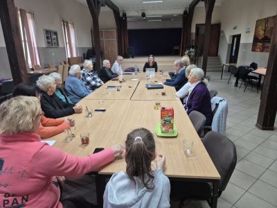 spotkanie ze społecznoącią Bogate